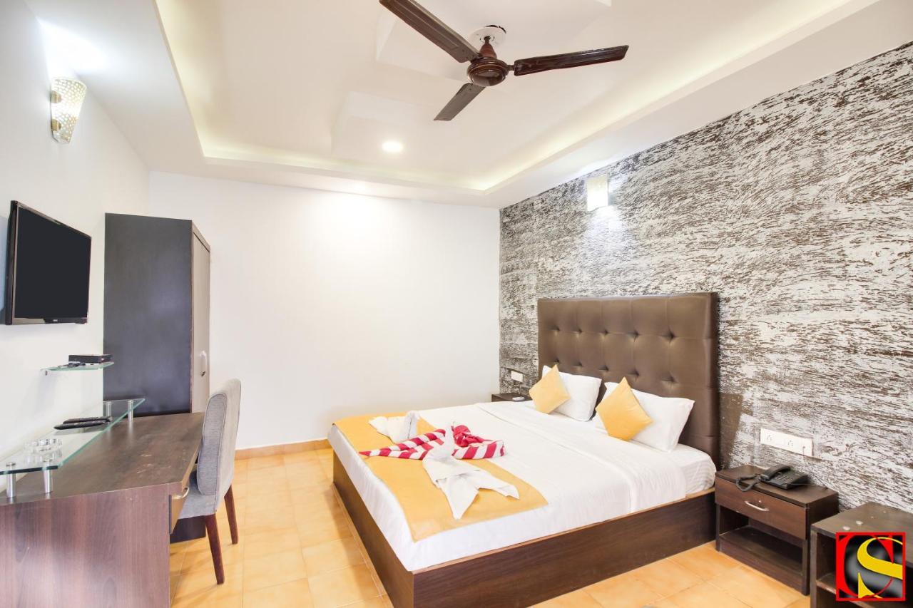Candolim Sands Hotel Ngoại thất bức ảnh