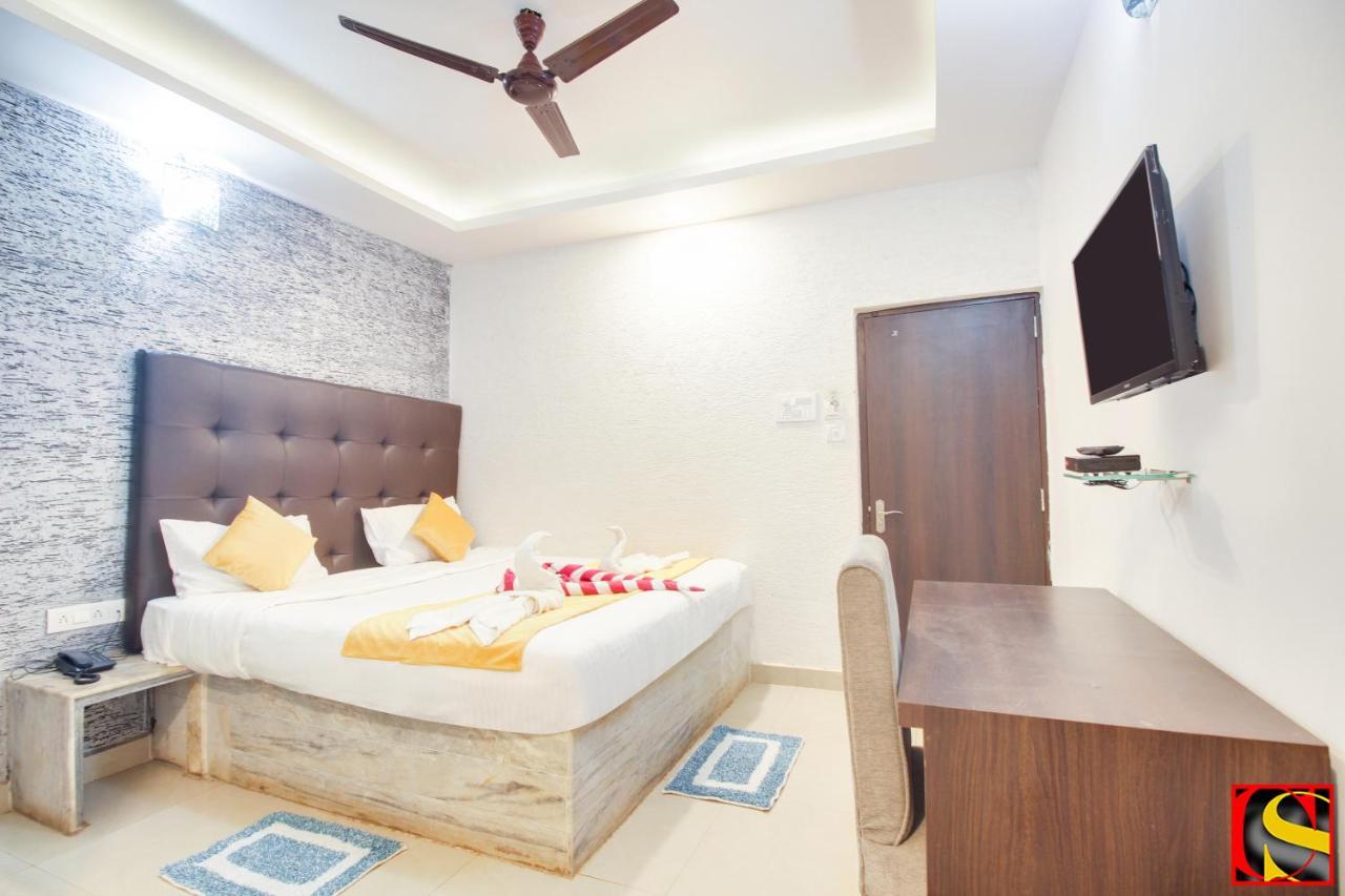 Candolim Sands Hotel Ngoại thất bức ảnh