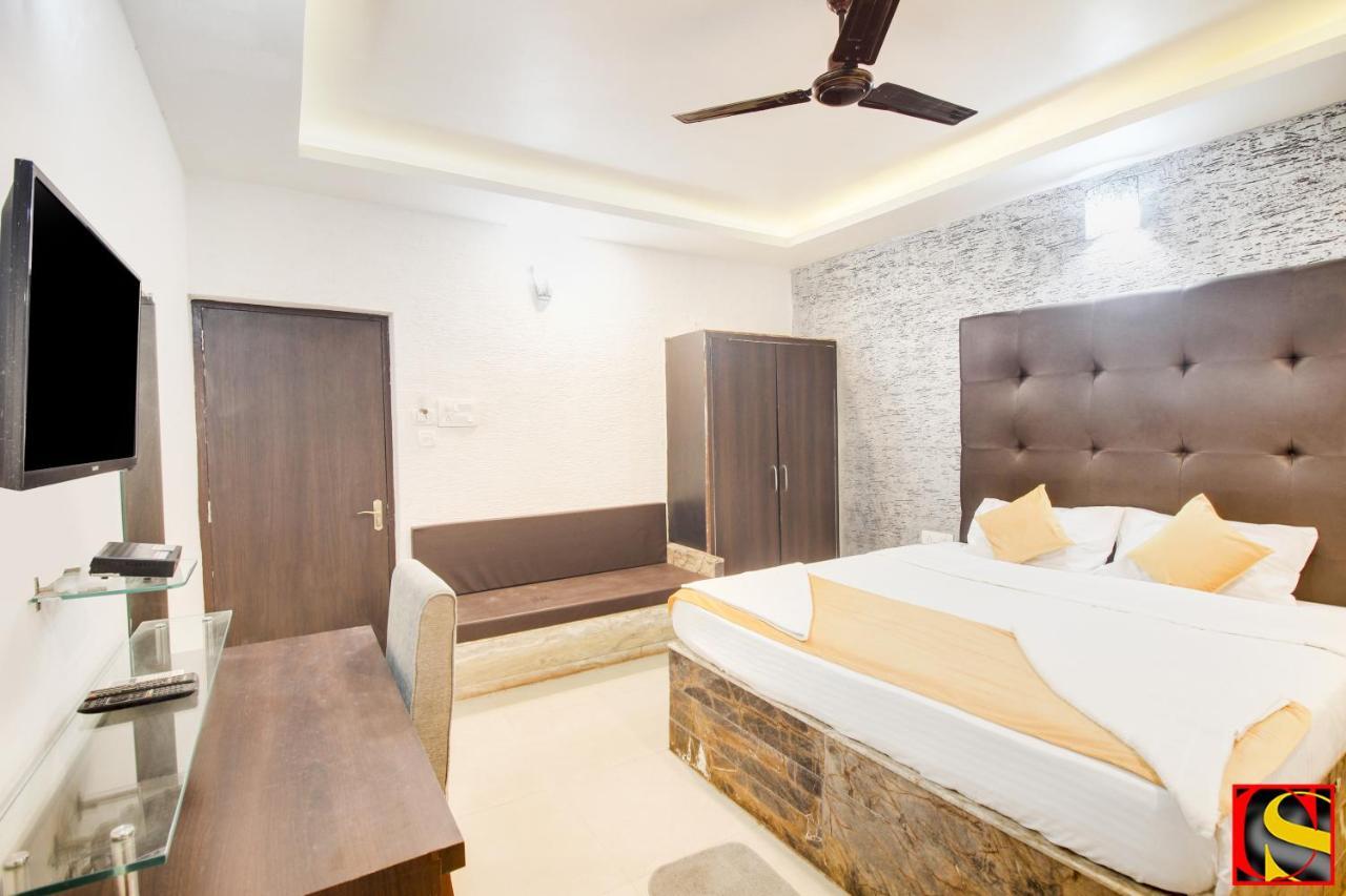 Candolim Sands Hotel Ngoại thất bức ảnh