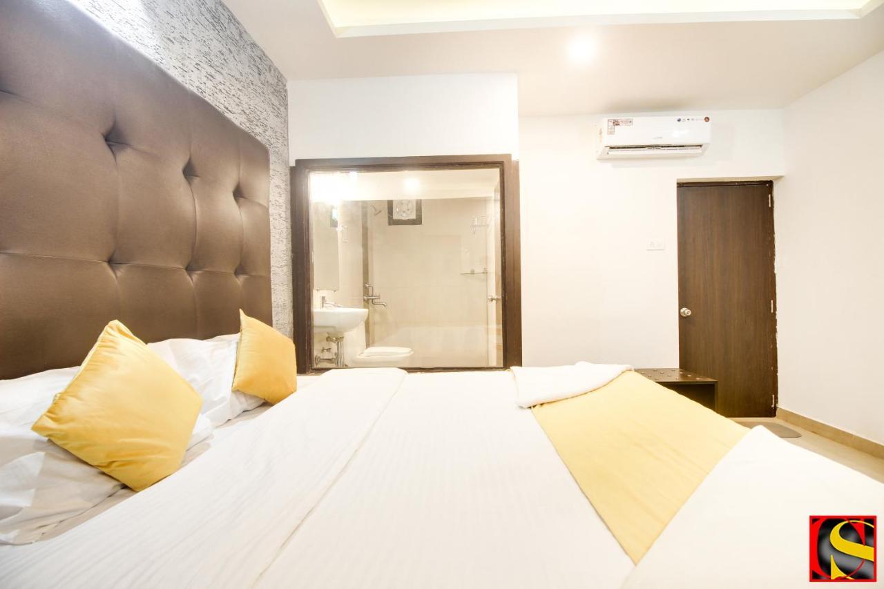 Candolim Sands Hotel Ngoại thất bức ảnh