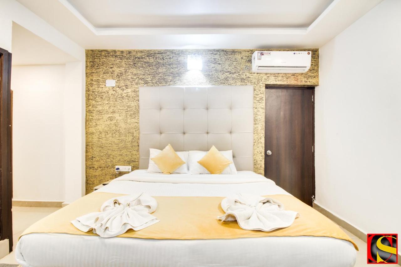 Candolim Sands Hotel Ngoại thất bức ảnh