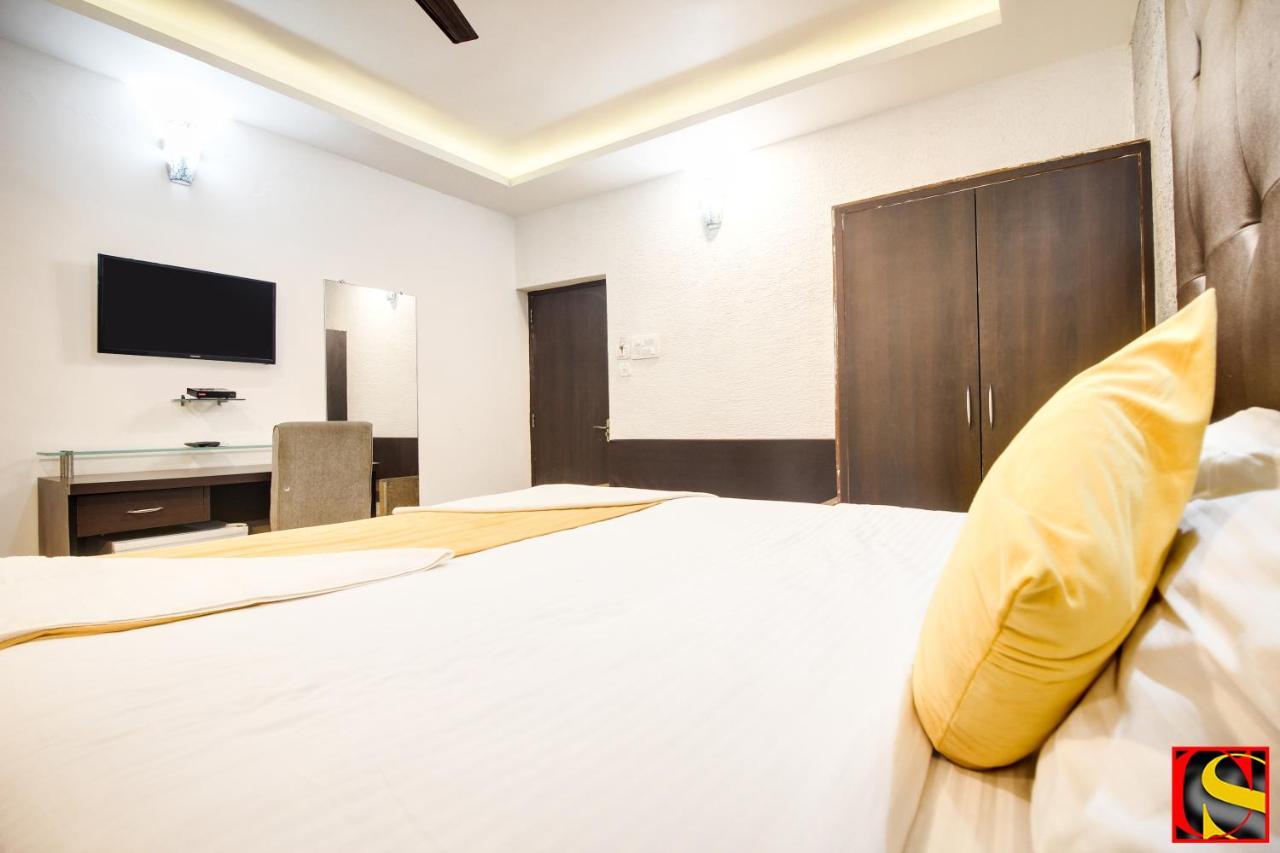 Candolim Sands Hotel Ngoại thất bức ảnh
