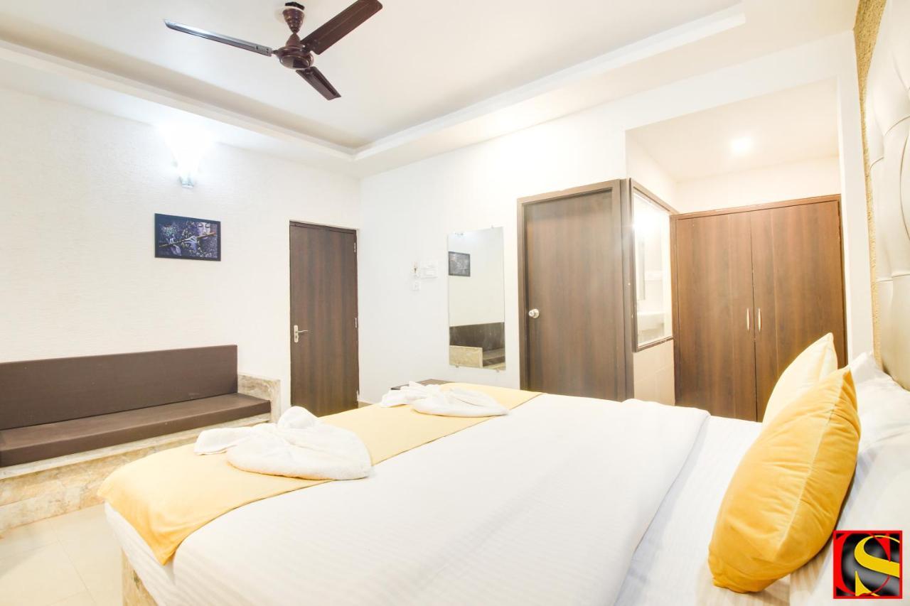 Candolim Sands Hotel Ngoại thất bức ảnh