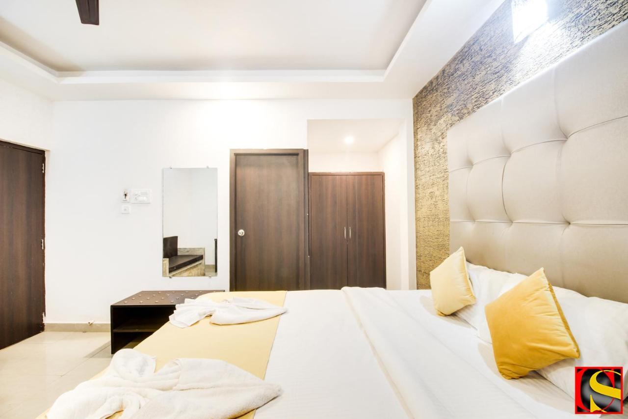 Candolim Sands Hotel Ngoại thất bức ảnh